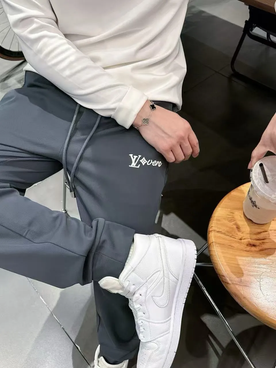 Louis Vuitton/